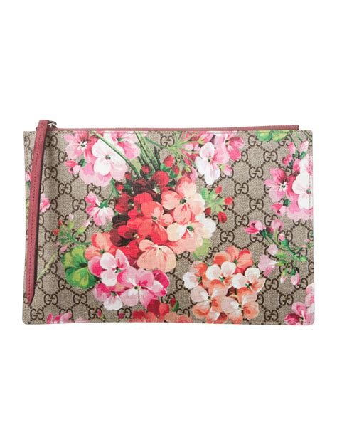 gucci gg blooms clutch|gucci mini clutch.